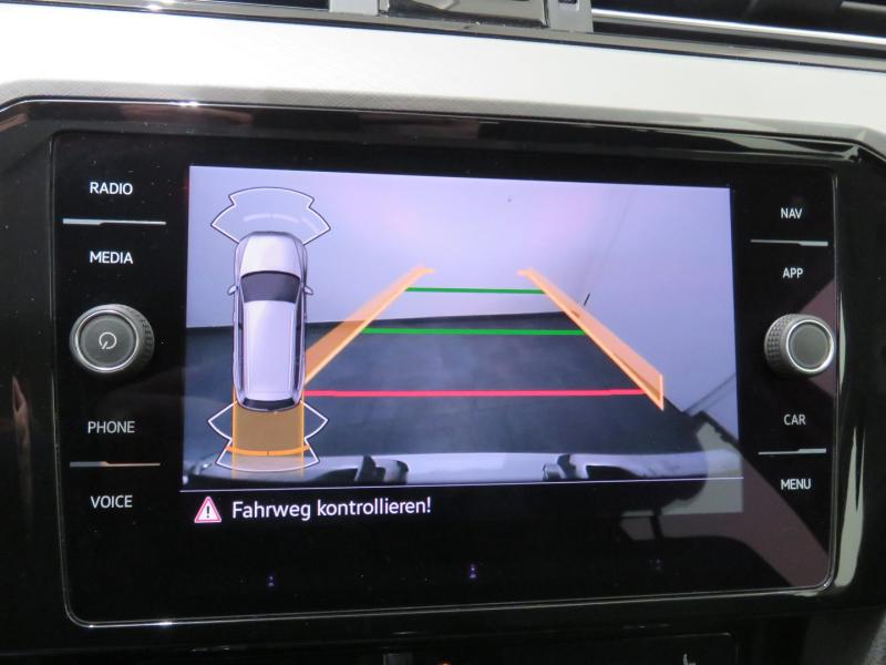 VW Passat Variant Business TDI SCR DSG