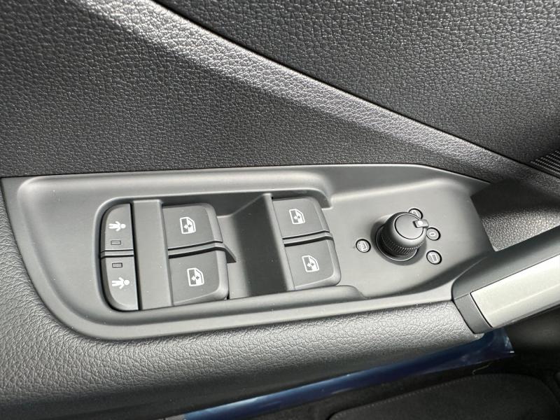 Audi Q2 30 TFSI admired