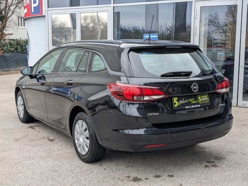 Opel Astra Edition ST 10