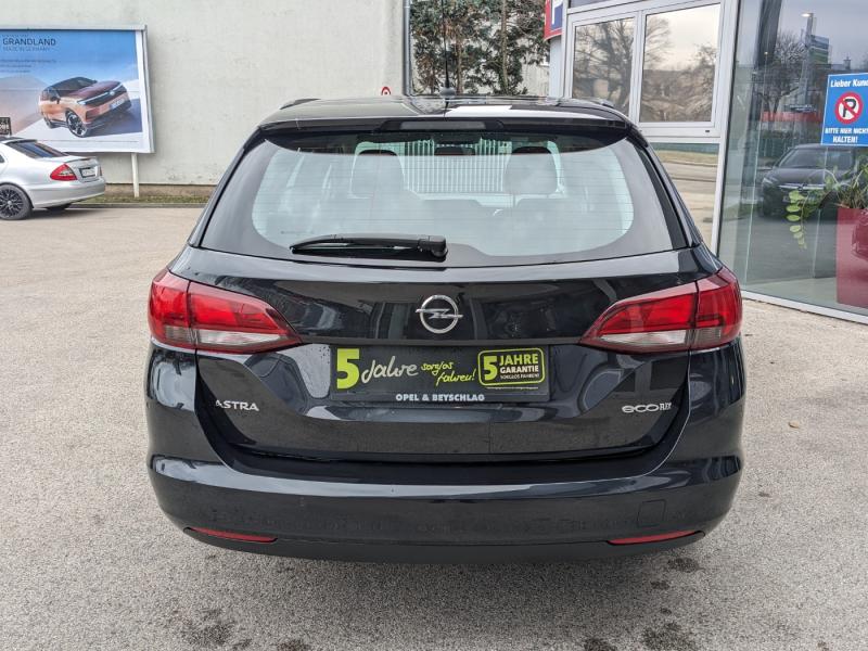 Opel Astra Edition ST 10