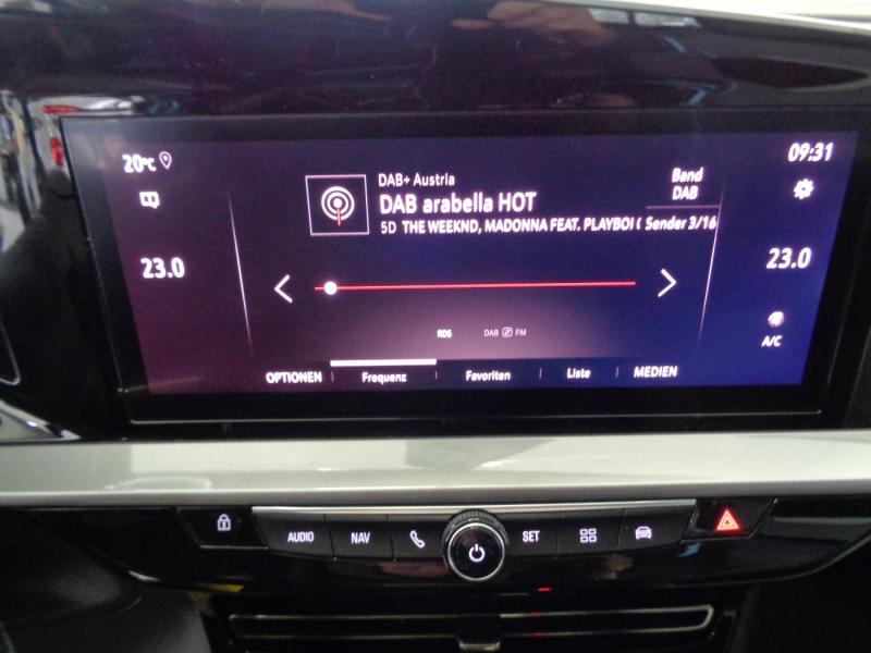 Opel MOKKA ELE 1.2 S/S AT8 130PS