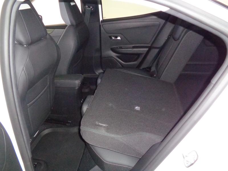 Opel MOKKA ELE 1.2 S/S AT8 130PS