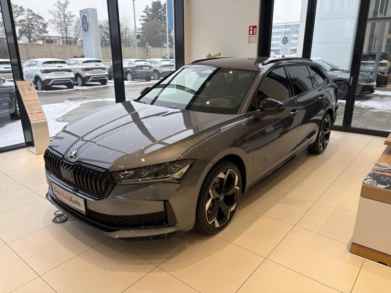 Superb Skoda Škoda Superb Combi Sportline iV TSI DSG