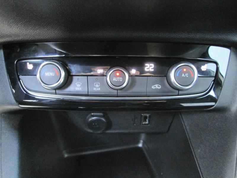 Opel Corsa 12 Turbo Elegance