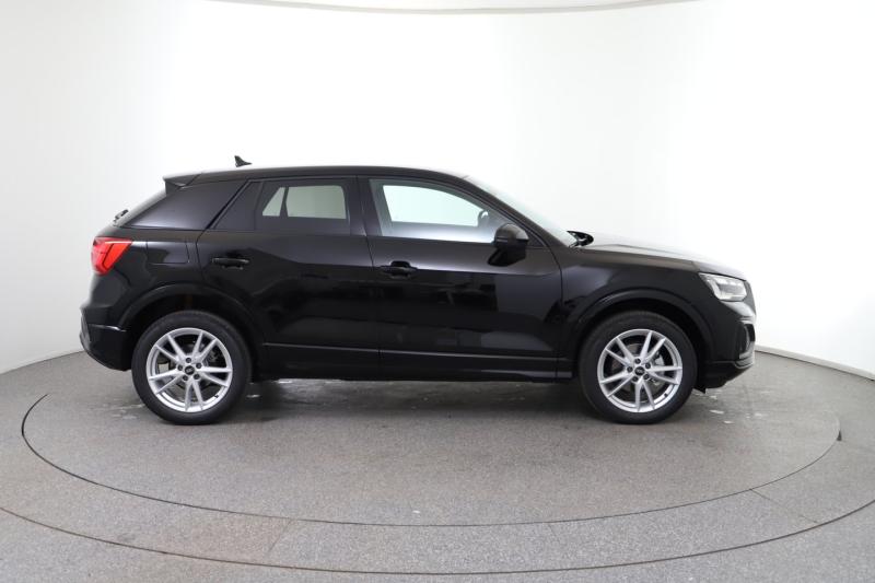 Audi Q2 30 TFSI admired
