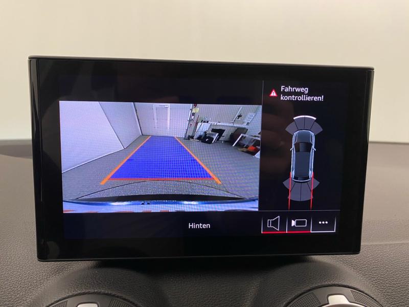 Audi Q2 30 TFSI admired