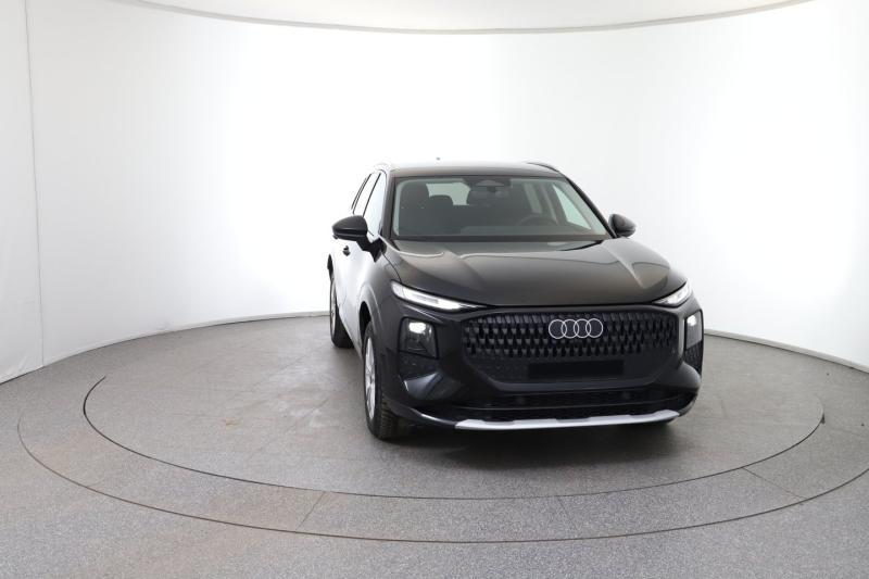 Audi Q3 TFSI quattro intense 150 kW