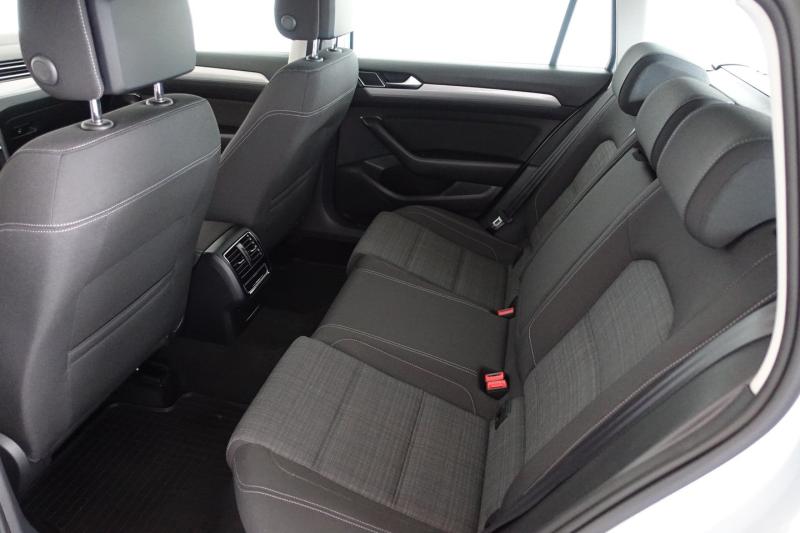 VW Passat Variant Business TDI 4MOTION DSG