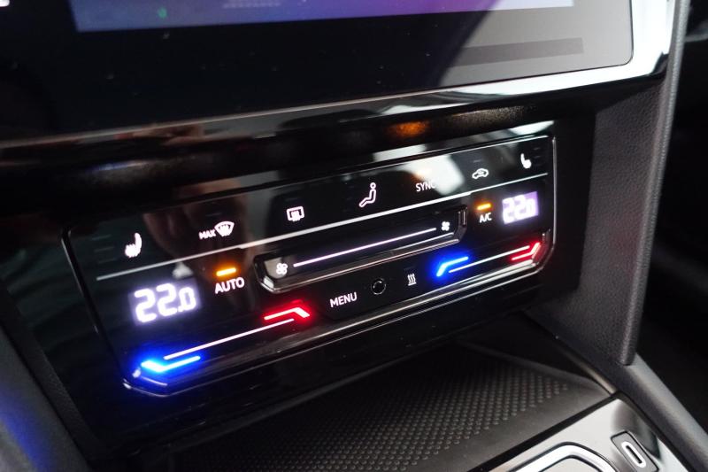 VW Passat Variant Business TDI 4MOTION DSG