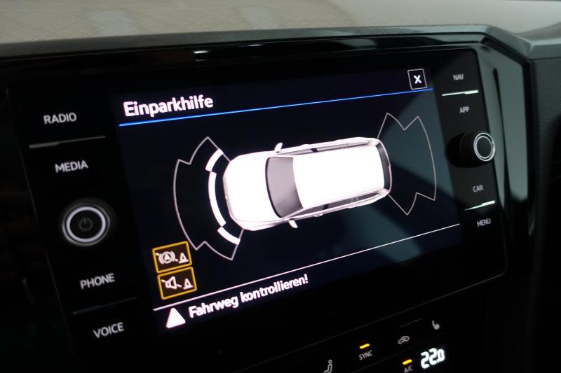 VW Passat Variant Business TDI 4MOTION DSG