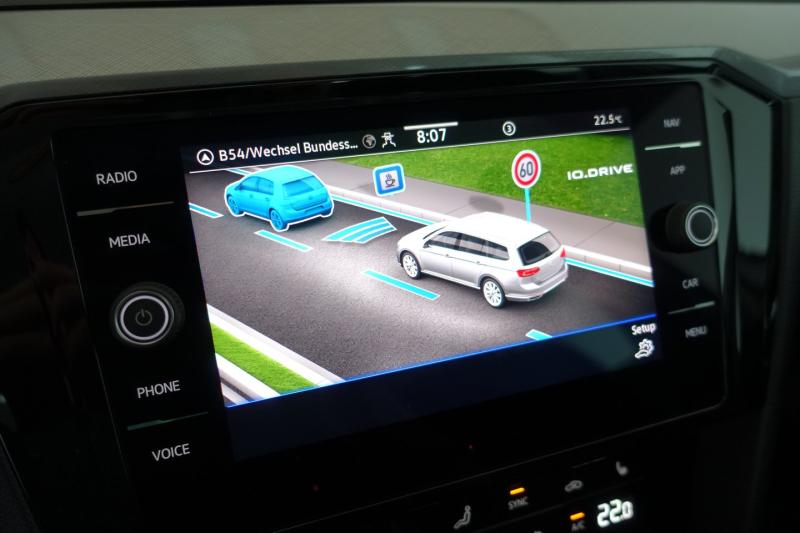 VW Passat Variant Business TDI 4MOTION DSG