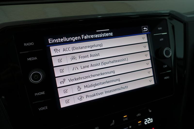 VW Passat Variant Business TDI 4MOTION DSG