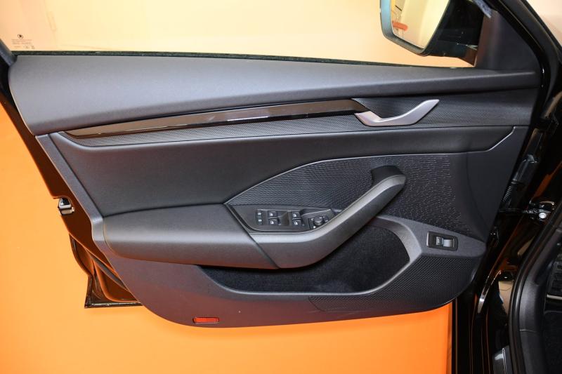 Škoda Octavia Combi Sportline TDI DSG