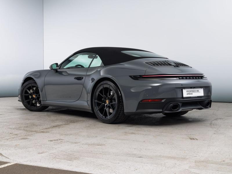 Porsche 911 Carrera Cabriolet