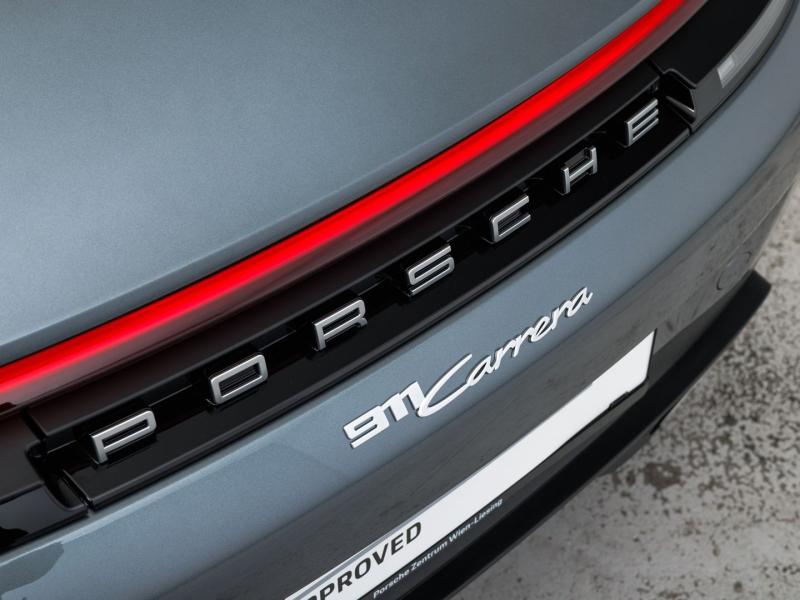 Porsche 911 Carrera Cabriolet