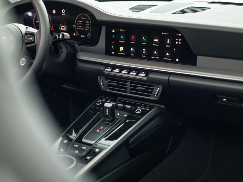 Porsche 911 Carrera Cabriolet