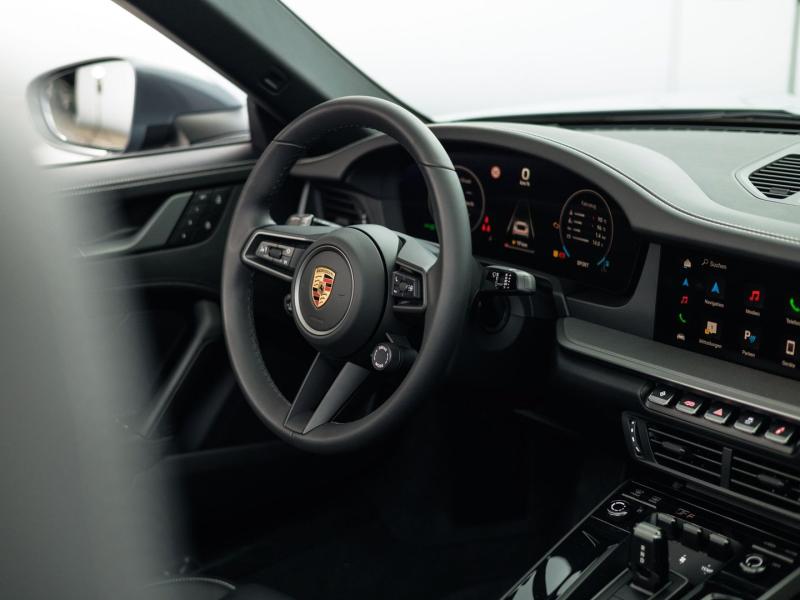 Porsche 911 Carrera Cabriolet