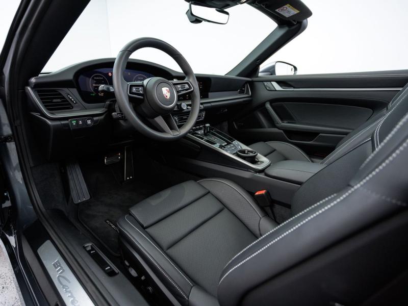 Porsche 911 Carrera Cabriolet