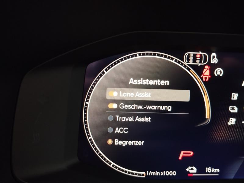 CUPRA Formentor e-HYBRID 204 PS DSG BlackEdit.