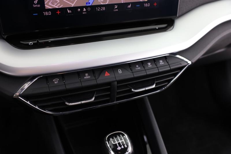 Škoda OCTAVIA Combi Premium TSI