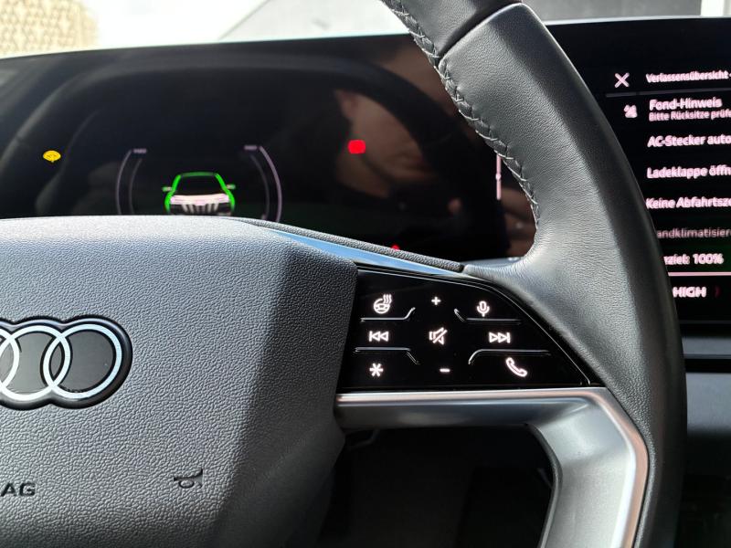 Audi Q6 e-tron quattro business