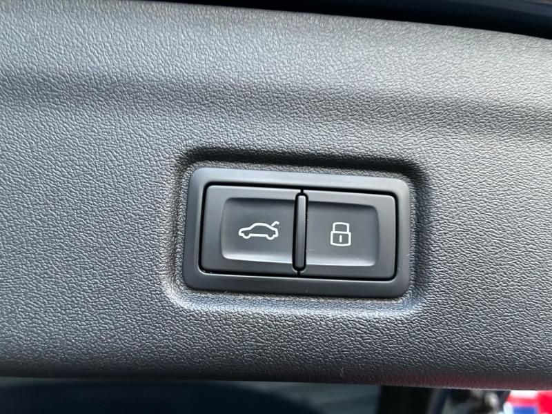 Audi Q6 e-tron quattro business