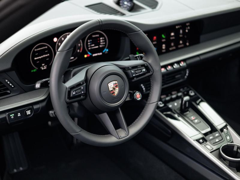 Porsche 911 Carrera Cabriolet