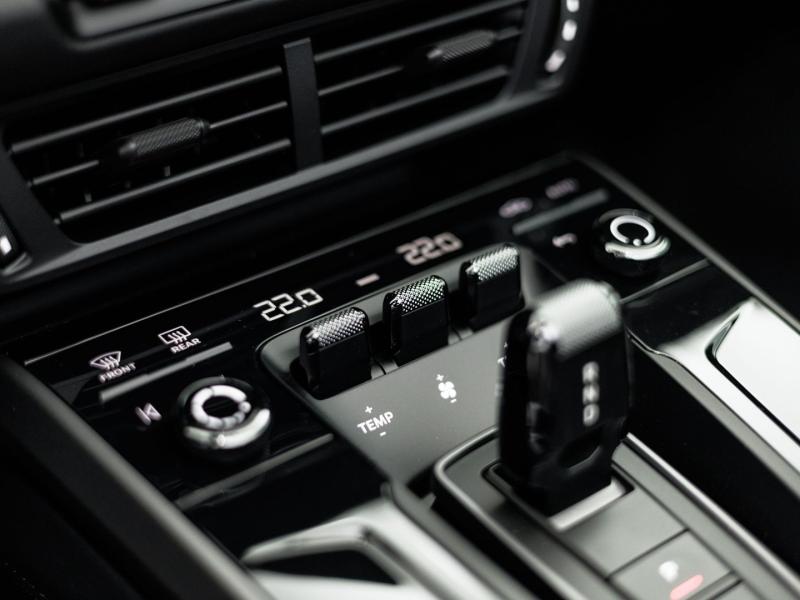 Porsche 911 Carrera Cabriolet