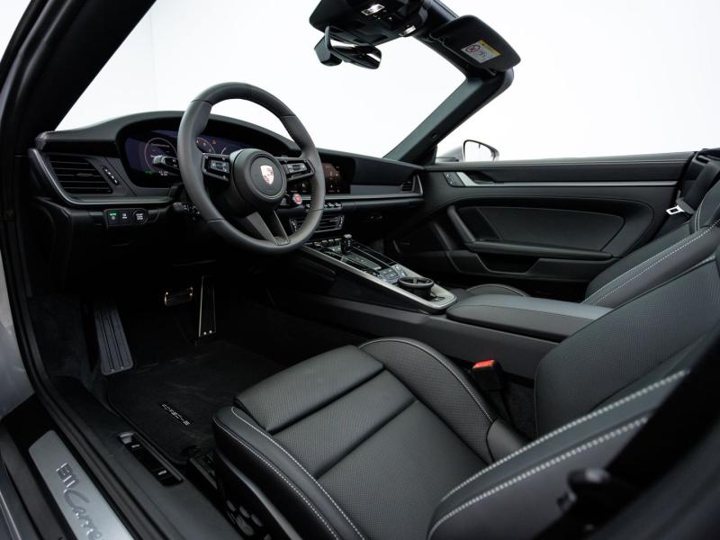 Porsche 911 Carrera Cabriolet