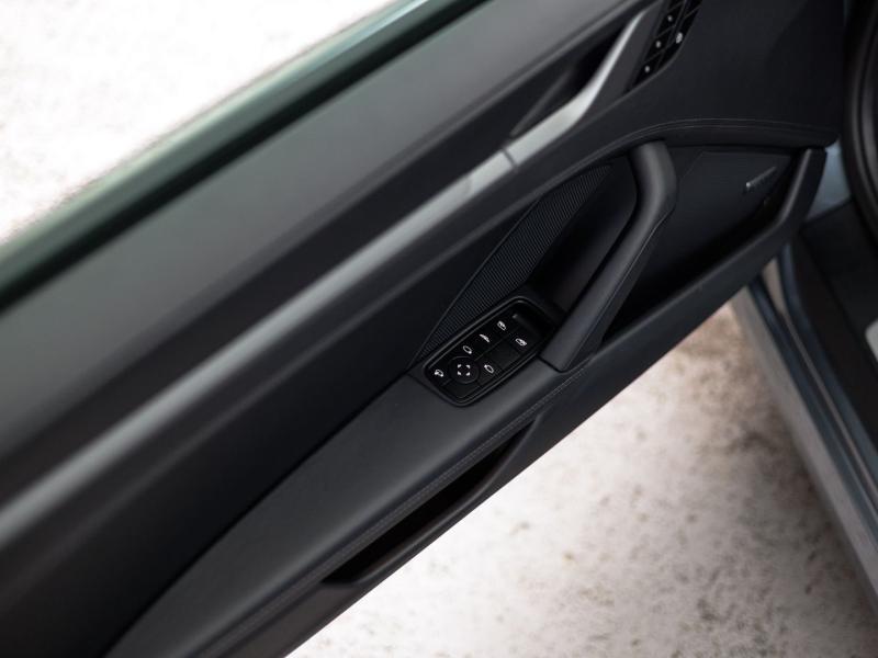 Porsche 911 Carrera Cabriolet