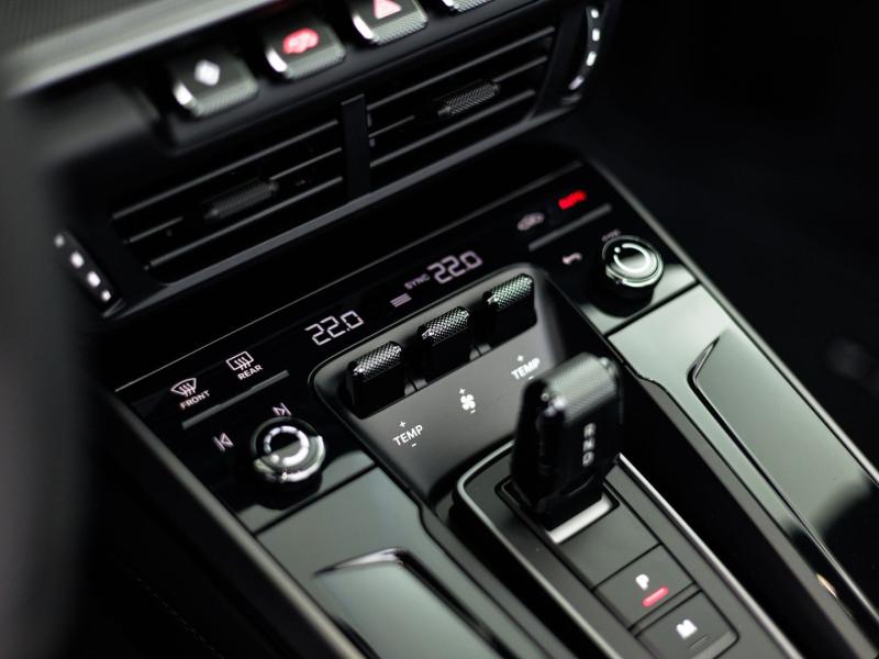 Porsche 911 Carrera Cabriolet