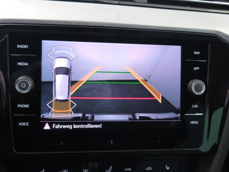 VW Passat Variant Business