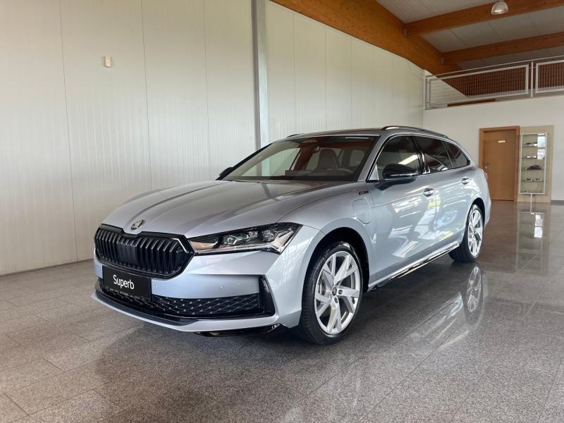 Škoda Superb Combi Sportline iV TSI DSG