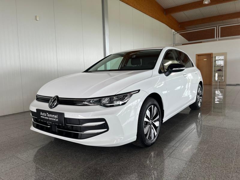 VW Golf Life TSI