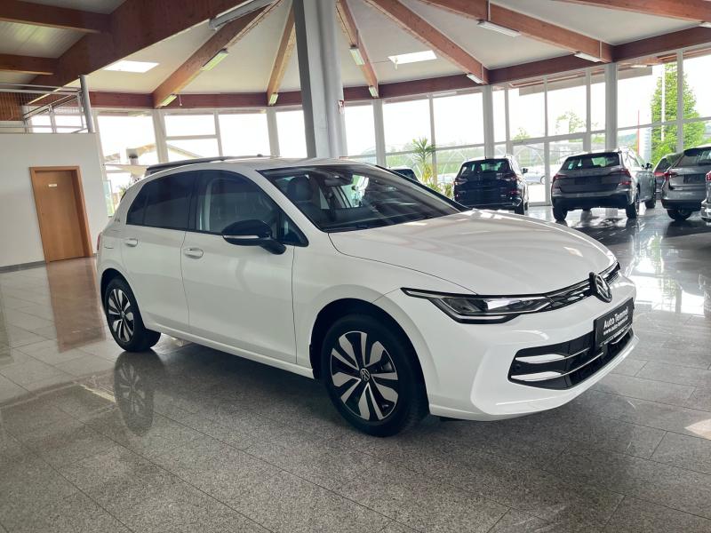 VW Golf Life TSI