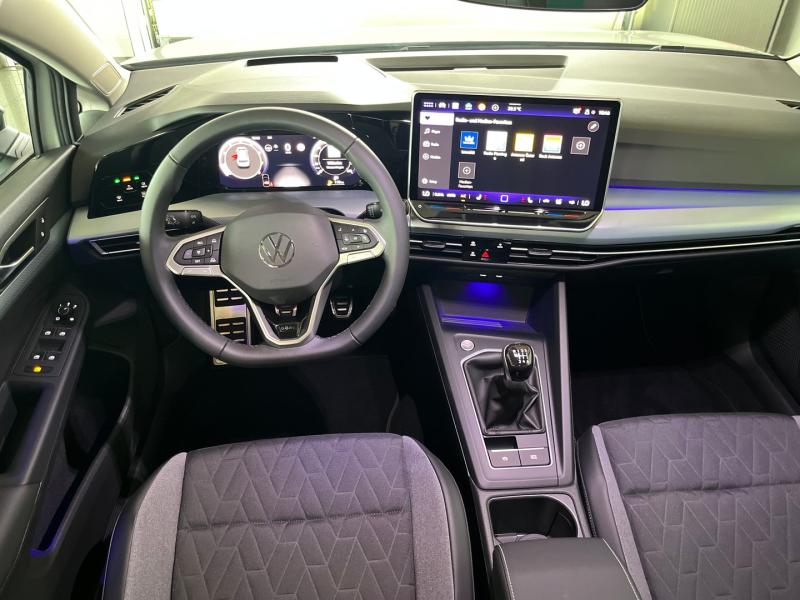 VW Golf Life TSI