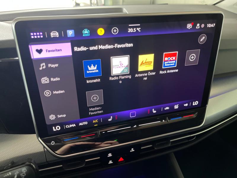 VW Golf Life TSI