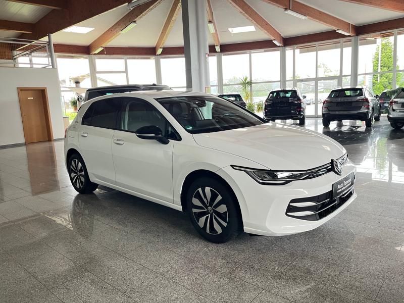VW Golf Life TSI