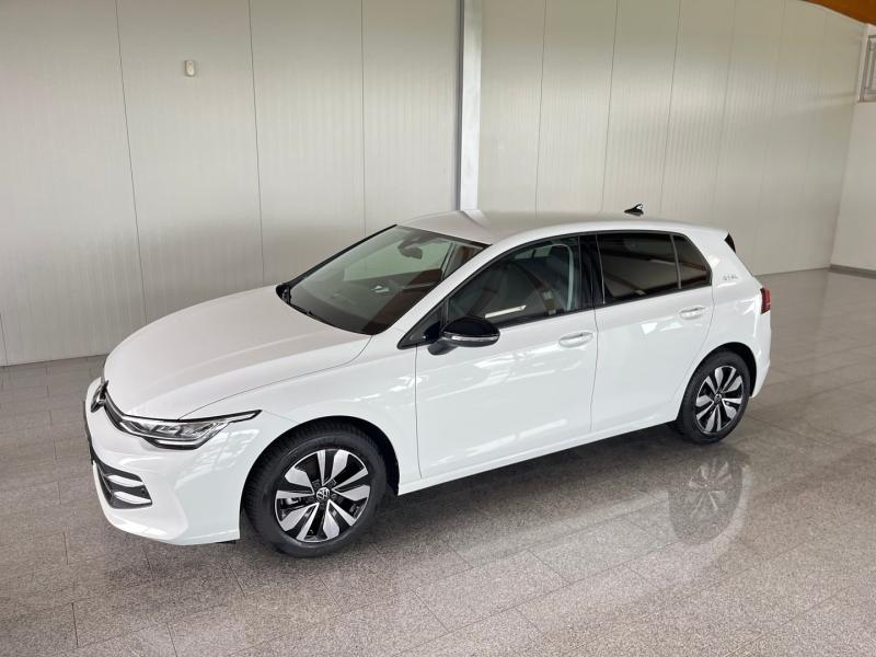 VW Golf Life TSI