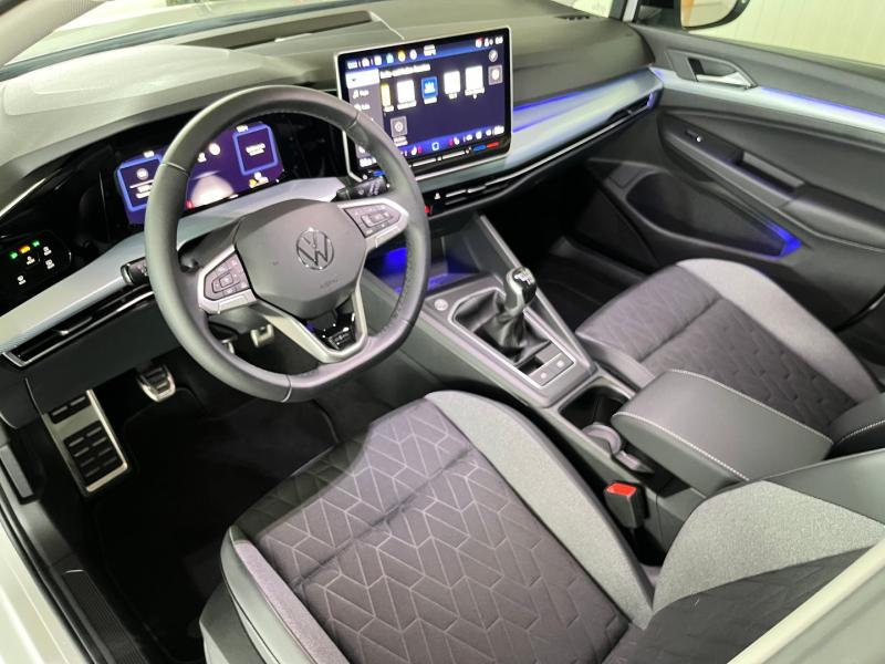 VW Golf Life TSI