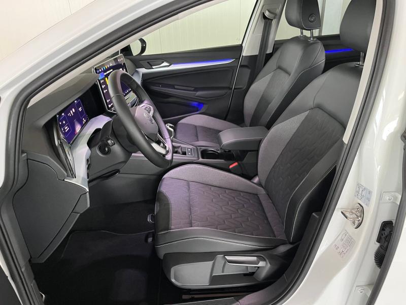 VW Golf Life TSI