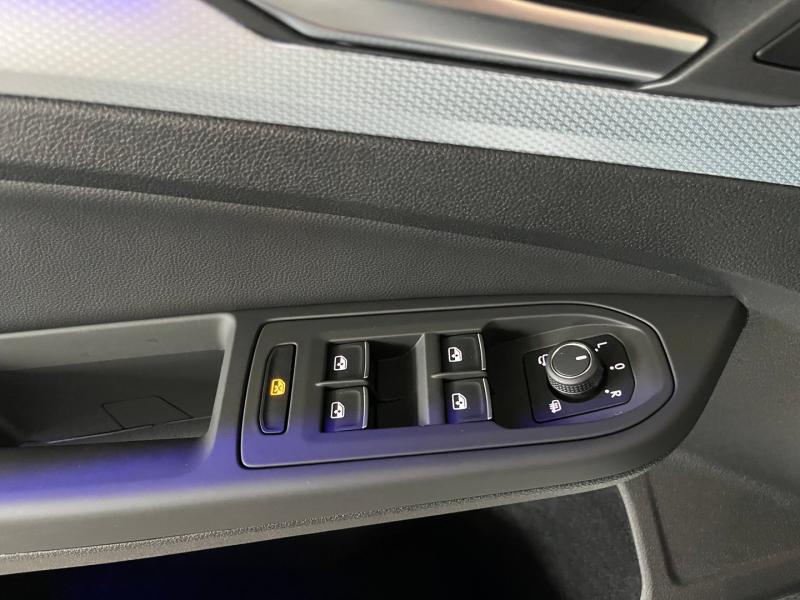 VW Golf Life TSI