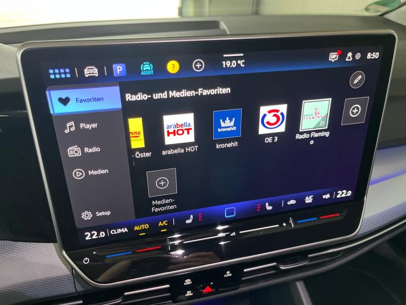 VW Golf Life TSI