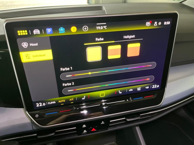 VW Golf Life TSI