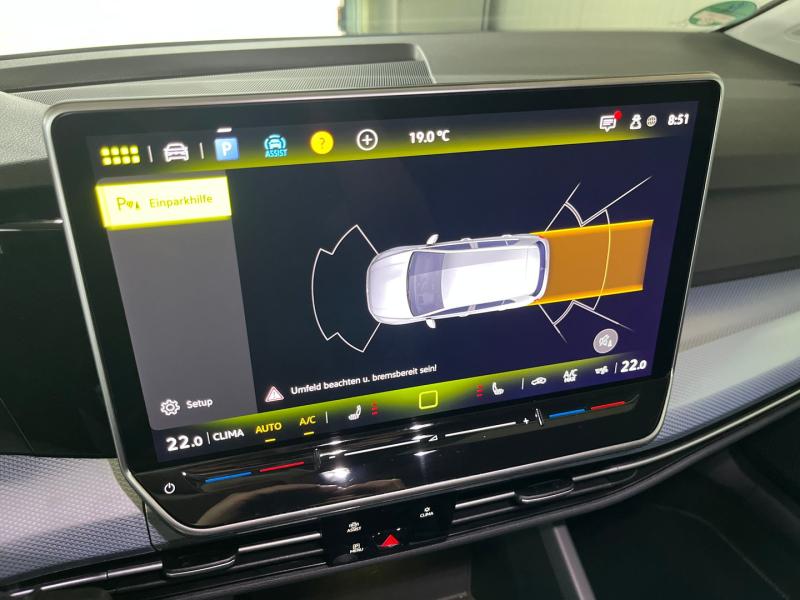 VW Golf Life TSI