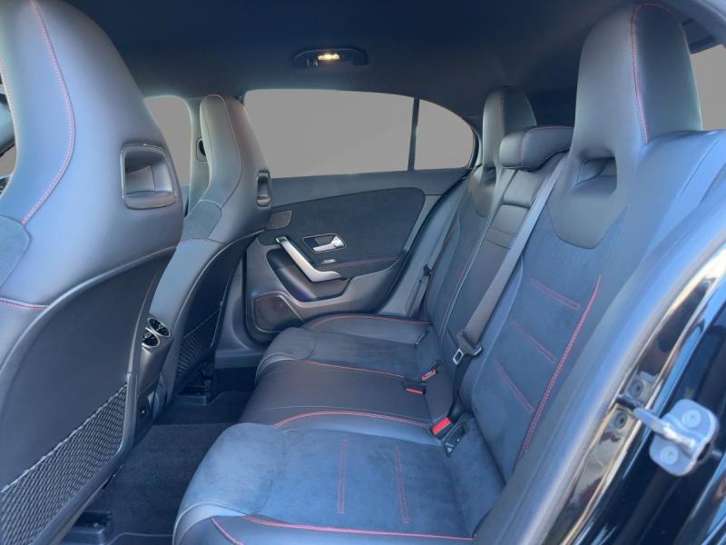 MERCEDES-BENZ A 220 4MATIC AMG-Line