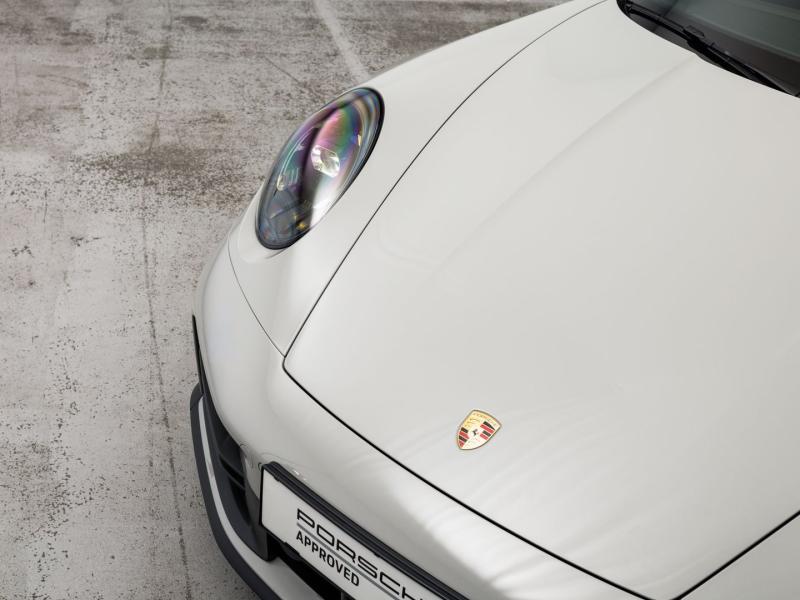 Porsche 911 Carrera Cabriolet