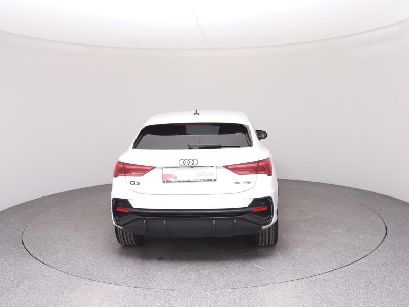 Audi Q3 Sportback 35 TFSI admired