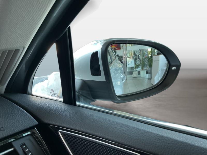 VW Passat Variant GTE