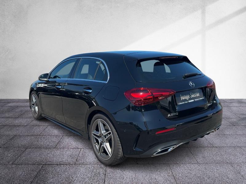 MERCEDES-BENZ A 220 4MATIC AMG-Line